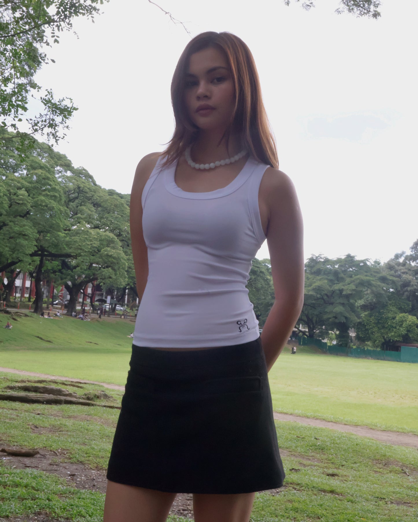 recess top in noir